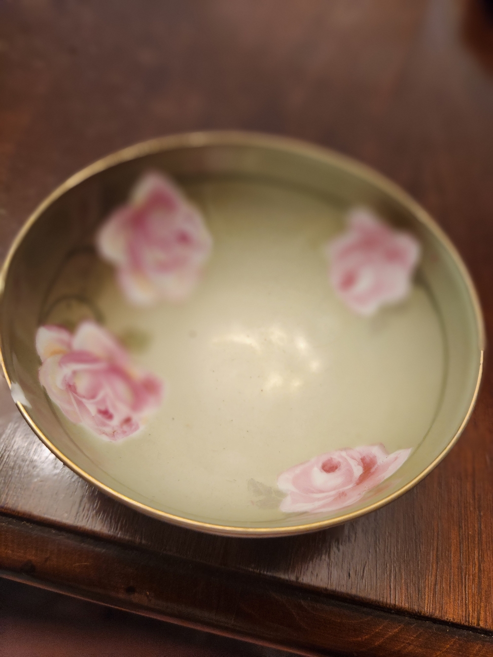 Women Bath & Body Pink Rose Ceramic Dish